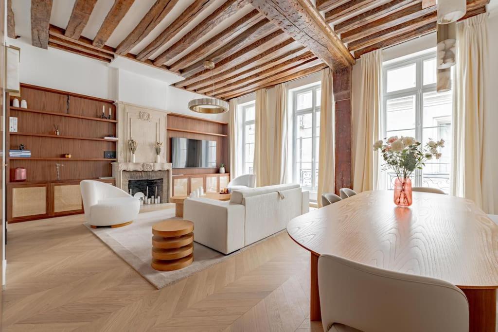 Apartment Stylish Rue Des Rosiers Gem Brand New 2-bedr