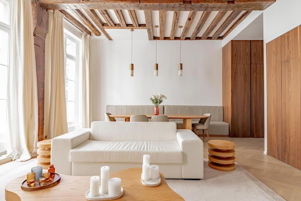 Apartment Stylish Rue Des Rosiers Gem Brand New 2-bedr Paris